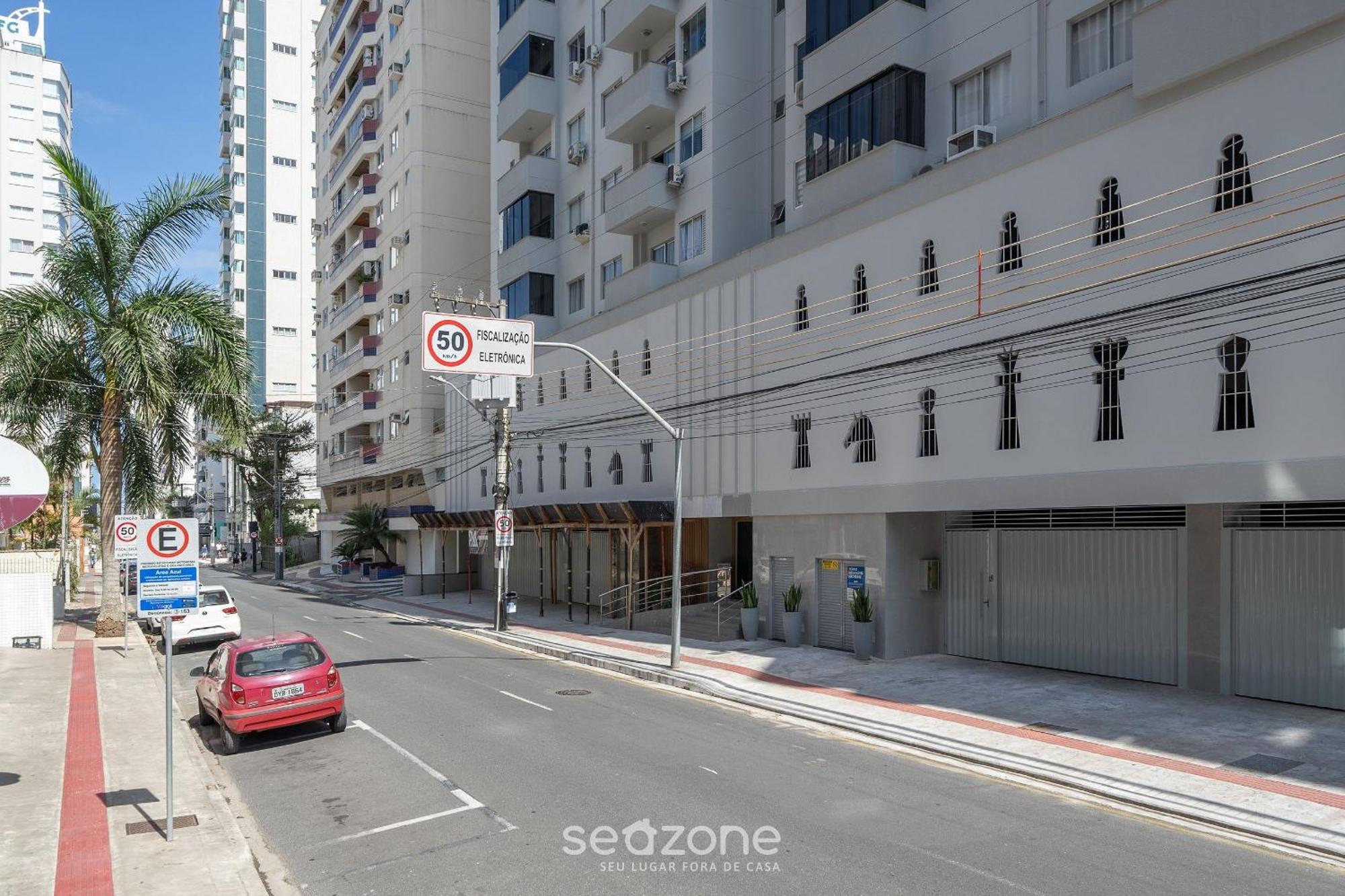Lindo Apto. Perto Da Roda Gigante Em Bc Emf100 Apartamento *