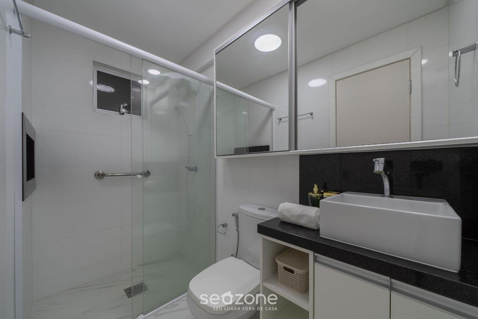 Lindo Apto. Perto Da Roda Gigante Em Bc Emf100 * Balneario Camboriu
